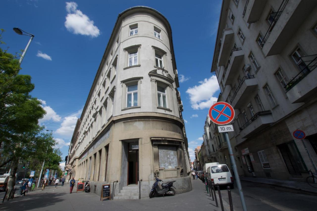 Flatiron Budapest Building - By Hi5 Exteriör bild